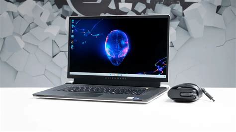 Alienware Area X17 的图像结果