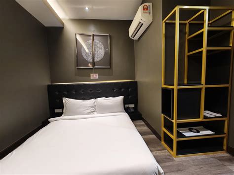 Superior Queen - No window