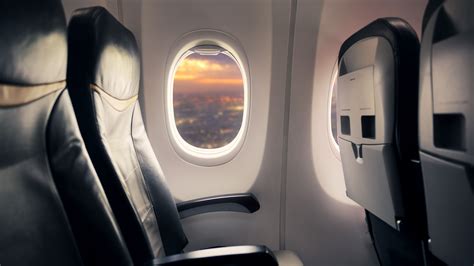 Economy Class Sign 的图像结果