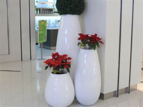 玻璃钢组合装饰花瓶美化广州购物中心环境-依塔斯景观空间