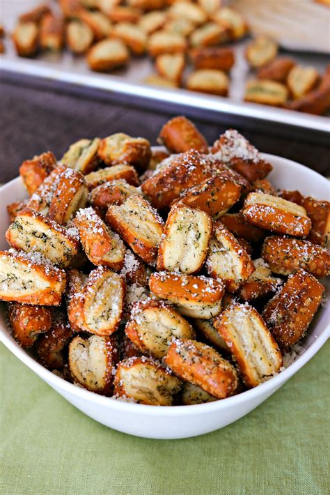 Easy Garlic Parmesan Pretzels - CPA: Certified Pastry Aficionado