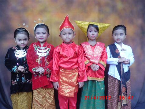 Traditional Indonesian Attire