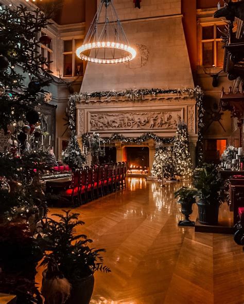 A 3rd floor cafe in Hanoi, Vietnam’s Old Quarter. : r/CozyPlaces