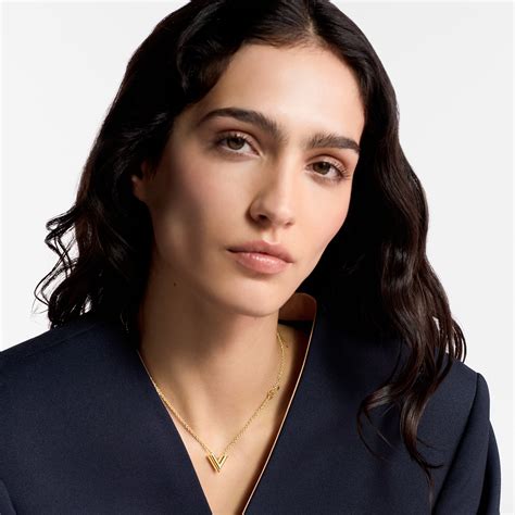 Essential V Necklace . - Fashion Jewellery | Louis Vuitton India