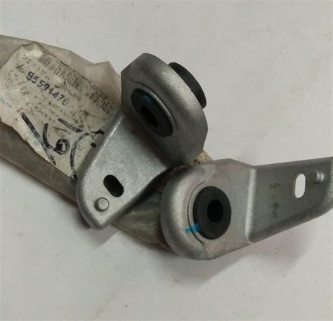 J96591470 Radiator Bracket Spark Upper – CarTrends