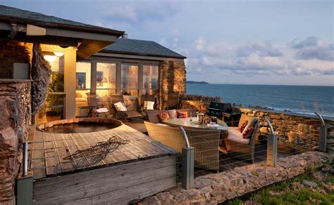Luxury Holiday Rentals Cornwall | BEACH HOUSE CORNWALL