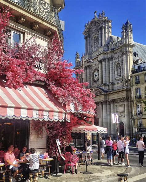 Everything About Le Marais Neighborhood in Paris | Paris neighborhoods ...