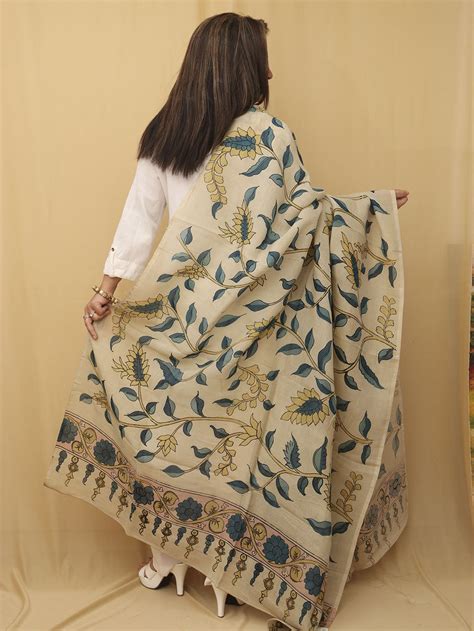 Elegant Off White Kalamkari Silk Dupatta: Stunning Accessory