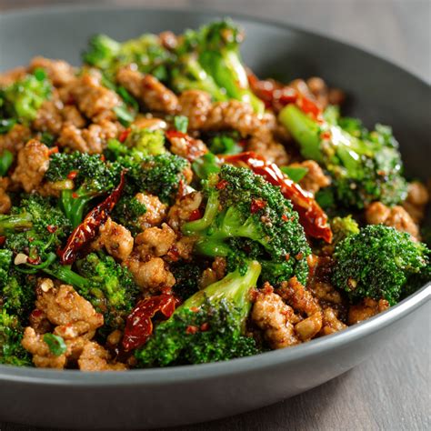 Quick & Healthy Ground Chicken & Broccoli Stir Fry