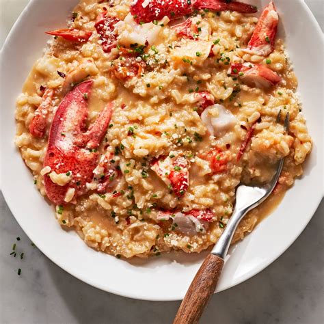 https://hips.hearstapps.com/hmg-prod/images/delish-221209-lobster-risotto-002-ab-web-1671214081.jpg?crop=0.954xw%3A0.636xh%3B0.0385xw%2C0.243xh&resize=980%3A%2A