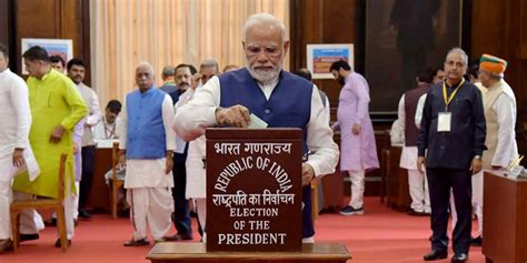 Over 99% turnout in the 16th presidential polls | Yashwant Sinha ...