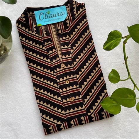 'KAJAL' Ajrakh Black Kurta – Olivia by Nisha