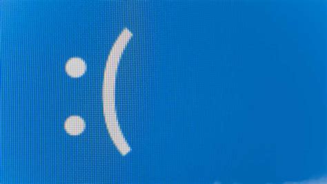 Blue Screen On Computer 的图像结果