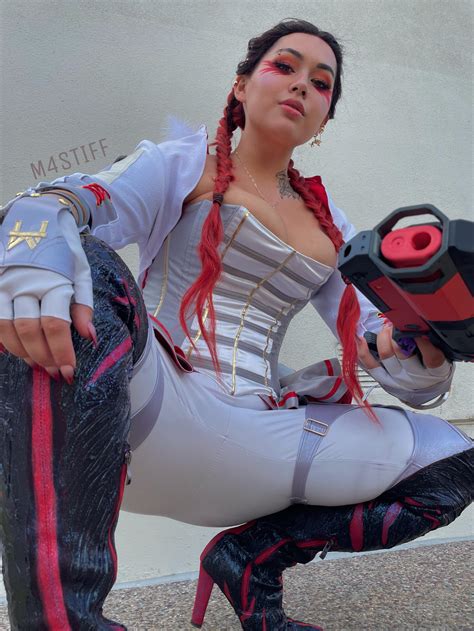 TikTok Star Hannah Stocking Goes Viral With Stunning Apex, 46% OFF