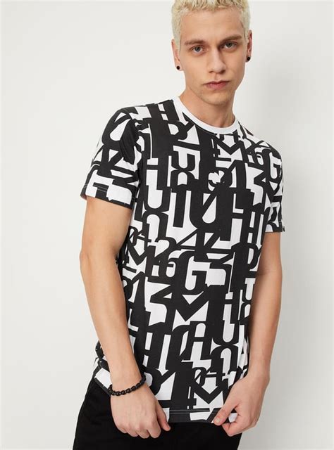 Buy Men Slim Fit Graphic T-shirt Online at just Rs. 599.0 ...
