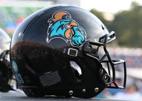 Riley Leonard, Notre Dame Beat Louisville as CFB Fans Debate Irish's ...