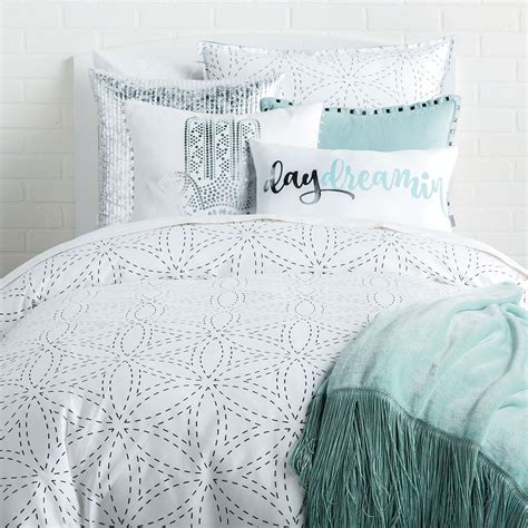 Twin Xl Bed Dorm Design at Alesia Lehr blog