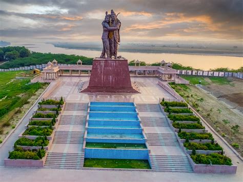 निषादराज पार्क श्रृंग्वेरपुर प्रयागराज