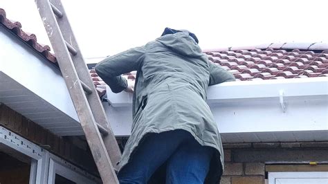 Installing Guttering 的图像结果