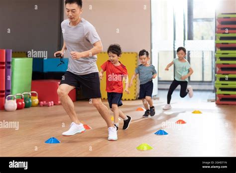 Children Exercise Class 的图像结果