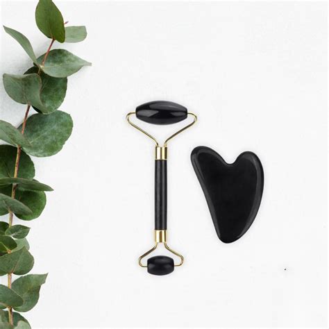 BLACK OBSIDIAN FACIAL ROLLER – Regalia