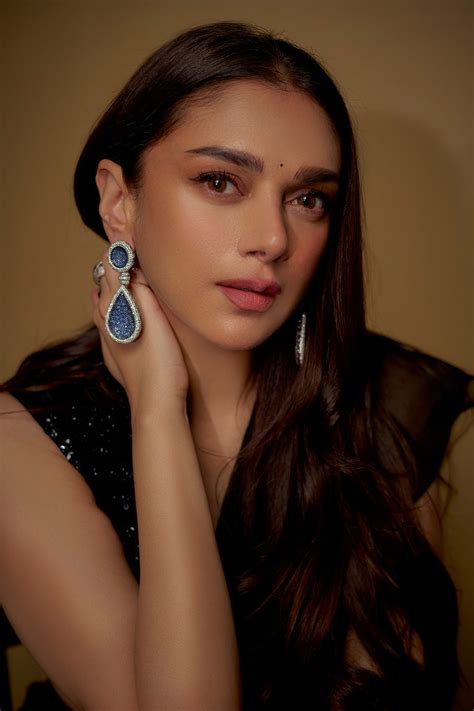 Aditi Rao Hydari in Spotlight – Ridhi Mehra