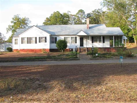1110 S 5th St, Lanett, AL 36863 - See Est. Value, Schools & More