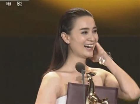 第29届中国电影金鸡奖最佳女主角：宋佳《萧红》_新浪新闻