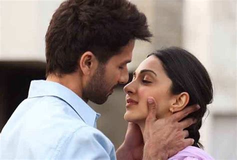 5 Ways Your College Sweetheart Will Impact Your Future Relationships ...