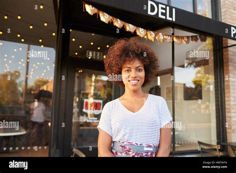 Black Female Business Owner 的图像结果