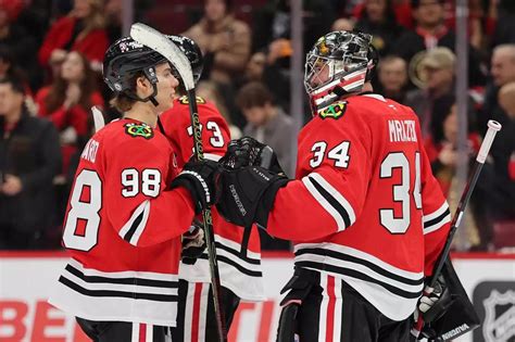 “Fraud team”: Blackhawks eliminated from playoff contention, facing ...