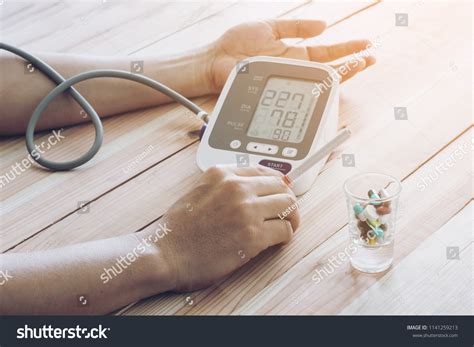 Blood Pressure Medications: Over 5,829 Royalty-Free Licensable Stock ...