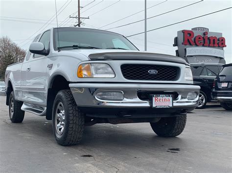 1998 Ford F-250 XLT 4x4 Stock # 6963 for sale near Brookfield, WI | WI Ford Dealer