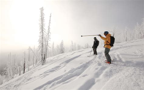 The 7 Best Family-Owned Ski Resorts in the U.S. - Powder