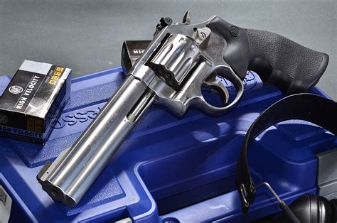 Revolvers Only: Smith & Wesson 617: The Perfect Target Revolver!