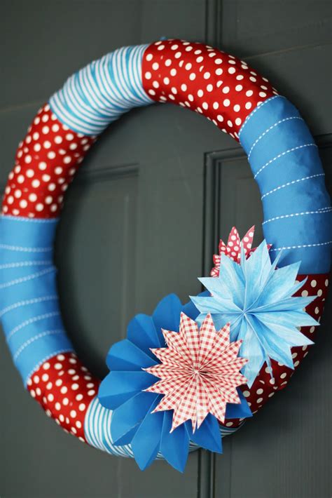 Festive, July 4th DIY Wreaths: Easy, Simple & Inspired!