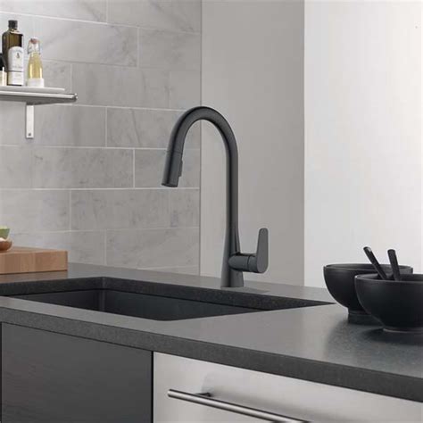 Ixa Jive Pulldown Kitchen Faucet | Delta Pull-out Kitchen Faucets ...