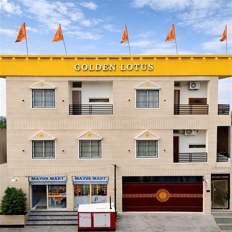 Luxury Rooms & Suites | Hotel Golden Lotus Varanasi