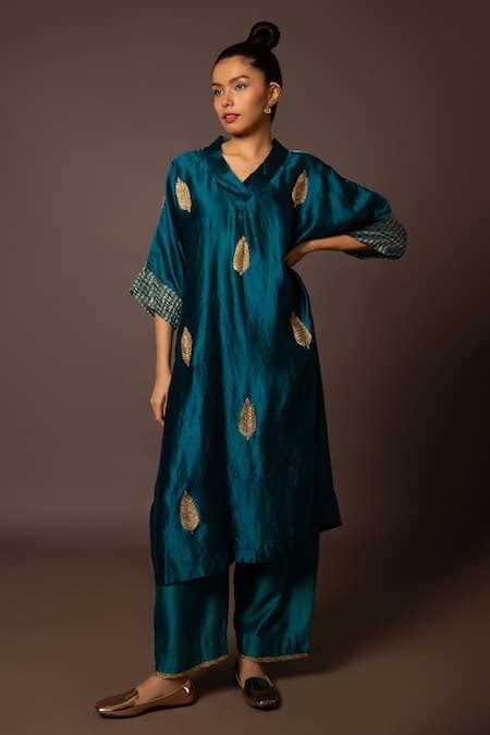 Myoho | Designer Kurta Sets, Tops, Dresses | Aza Fashions