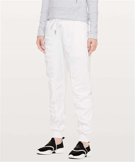 Lululemon Dance Studio Jogger *Lined 29" - White - lulu fanatics