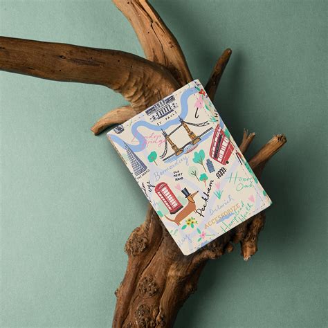 Buy Multi London Travel Cardholder Online - Accessorize India