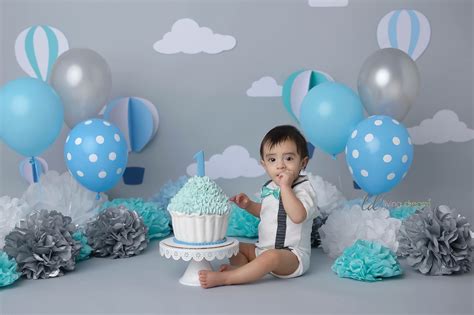 Cloud backdrop first birthday photoshoot | 1st boy birthday, Baby ...
