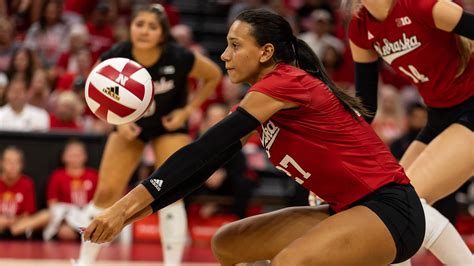 ‘Volleyball doesn’t know your age’: Nebraska freshmen ignite bid to ...