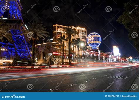 Traffic by Famous Planet Hollywood and Paris Las Vegas Hotel and Casino ...