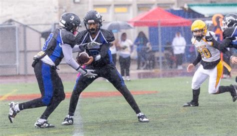 Saturday’s PSAL HS football roundup: Petrides locks up A division’s No ...