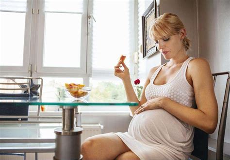 孕妇饿肚时，肚子里的宝宝是不是也会跟着挨饿？有没影响？