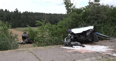 Lappersdorf: Schlimmer Unfall auf R 15 – Drei Personen schwer verletzt ...