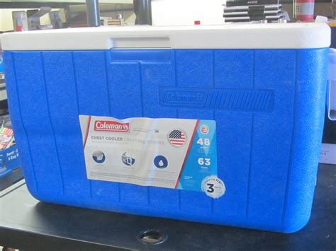 New Coleman 48 quart 63 cans Cooler