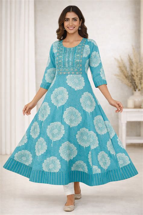 Ethnic Wear for Women Online | Filmifashion