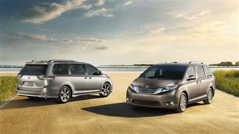 2017 Toyota Sienna Info and Lease Specials | McGrath Elmhurst Toyota
